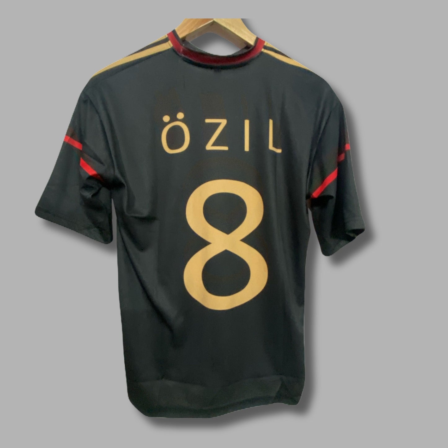 Germany 2010 Away Five sleeve ozil Loosefit - P46 - Jersey Kada
