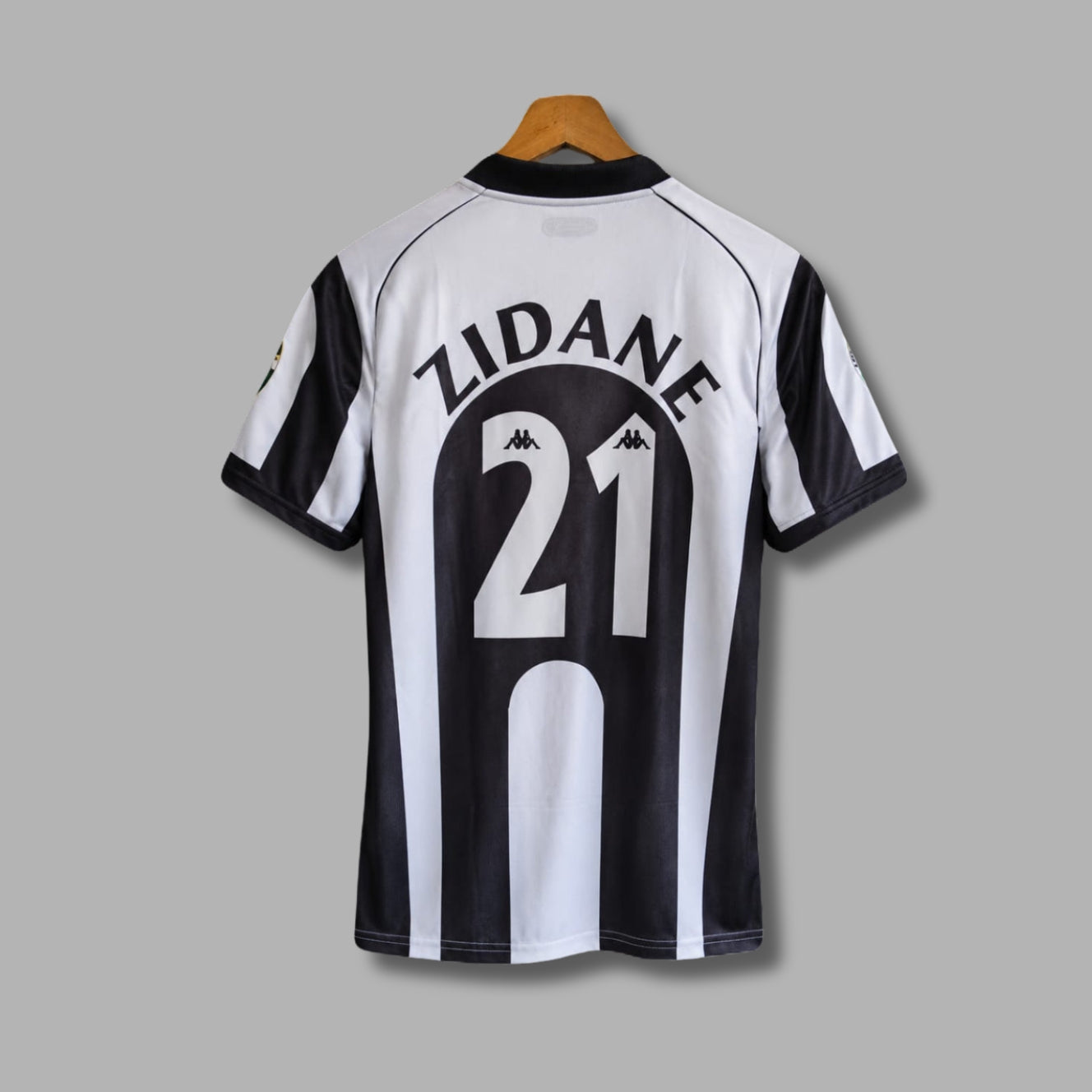 Juvantus 2006 Zidane Home Half Sleeve Collar Embroidery P1786 | Jersey Kada
