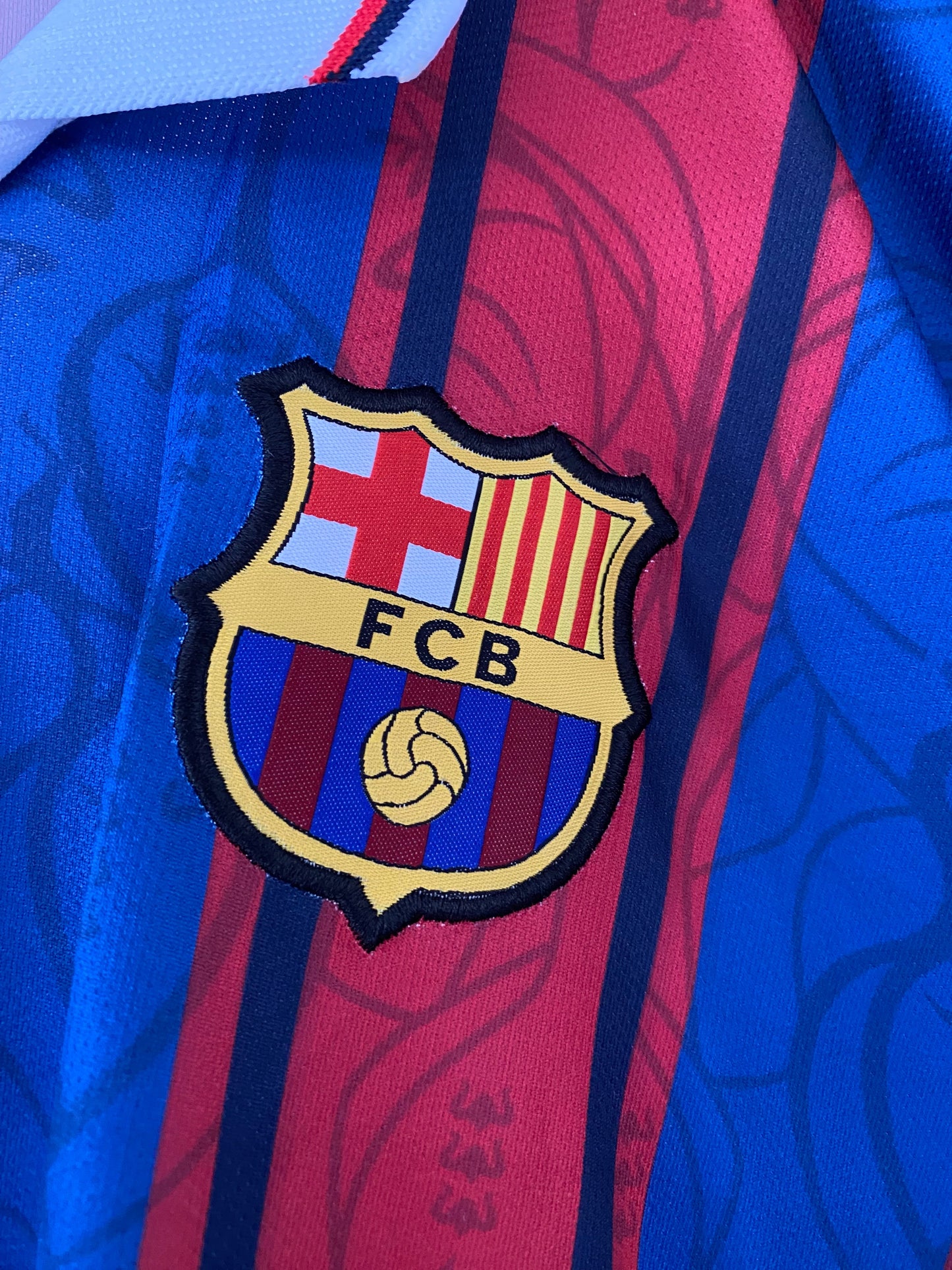 Barcelona 125th Cruyff Special Edition Five Sleeve Collar Embroidery P2107 | Jersey Kada
