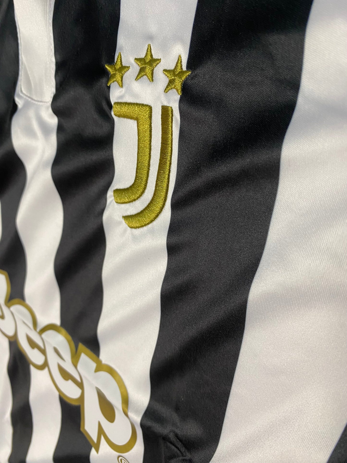 Juventus Fan version 2026/27 Home kit Half Sleeve Collar Embroidery - P2395 | Jersey Kada