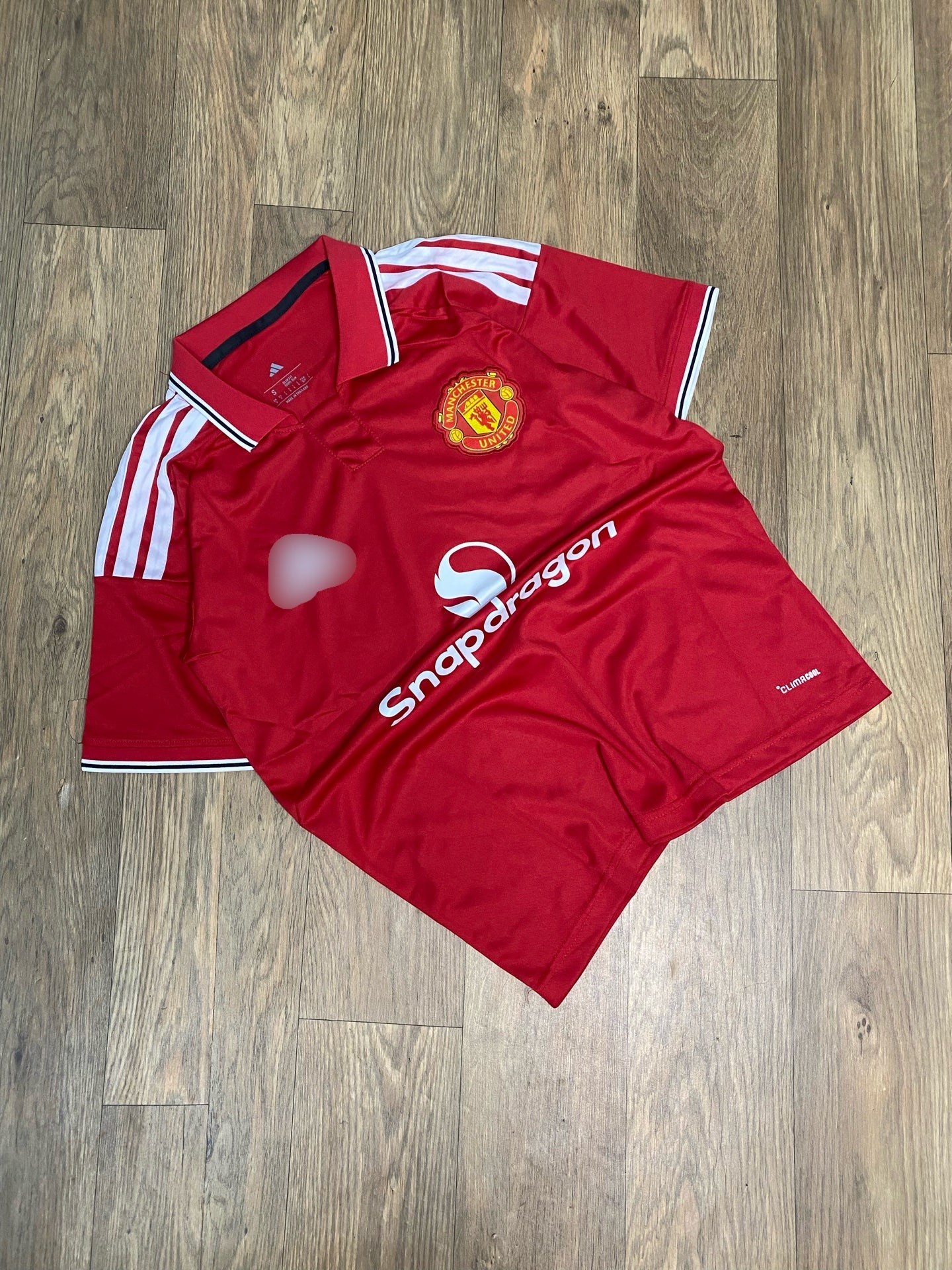 Manchester United Fan version 2026/27 Home kit Half Sleeve Collar Embroidery -P2392 | Jersey Kada