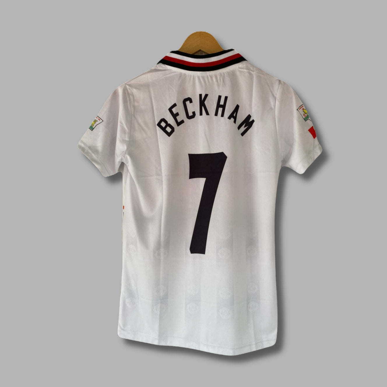 Man United 1997/99 Beckham Half sleeve Collar Embroidery-P2075 | Jersey Kada