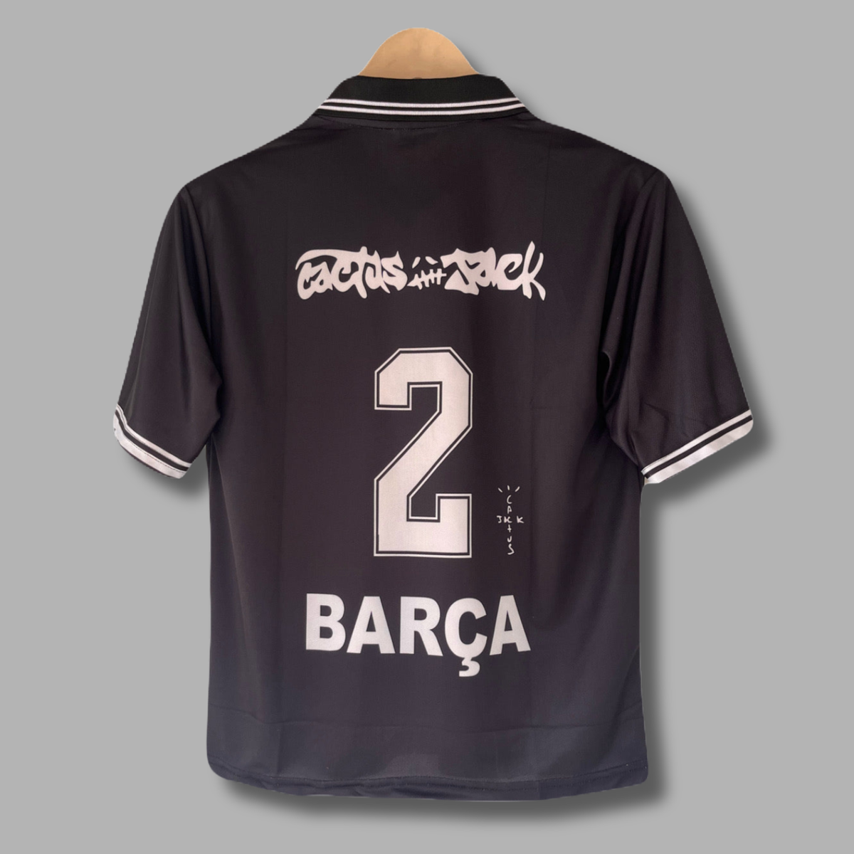 BARCELONA TRAVIS SCOTT EDITION COLLAR FIVE SLEEVE JERSEY - P2609| Jersey Kada